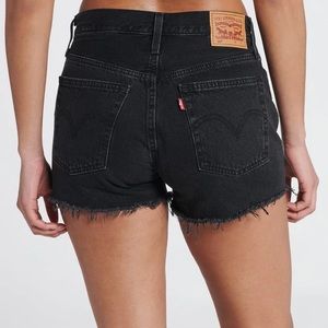 Levi’s 501 shorts in black